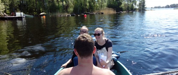 On the way from summer cottage with Iiris, Iiris and Ivo - lake Näsijärvi